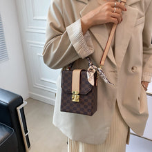 Load image into Gallery viewer, Luxury Vibes Bag
